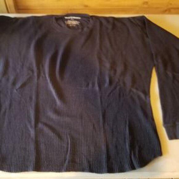 2x Prefab and 1x World Athletics Men's Sweaters (sold together) - Picture 9 of 10